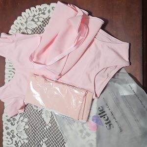 Leotard,skirt  tights  new,xs.